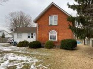 648 Saint Clair St, Chatham Kent, ON N7L3L5