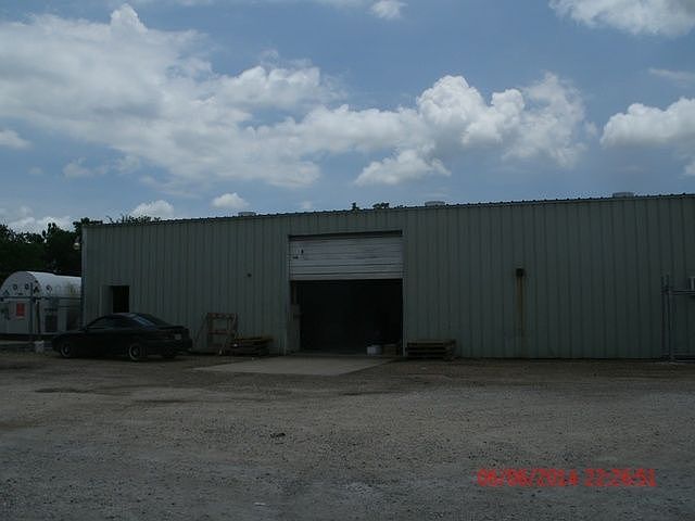 2nd image of 505 Bunker Rd