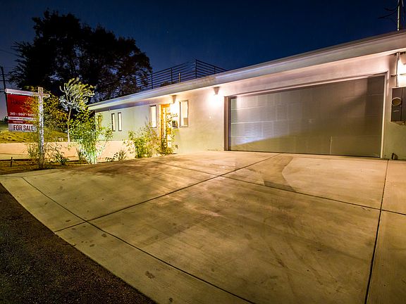 3rd image of 5015 La Calandria Dr