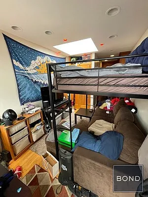 Rented by Bond New York | media 18