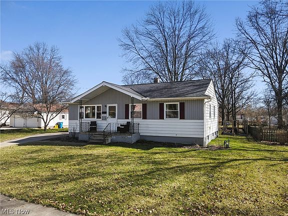 2nd image of 4003 Kenneth Rd