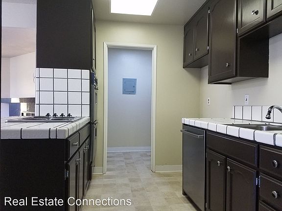 2nd image of 2721 Skylark Dr