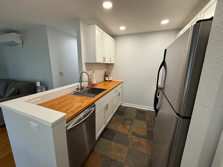 Keonekai Rd — Photo 1