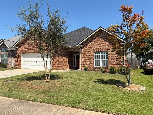 3 bed, 1800 sqft, $2,100 — Photo 3