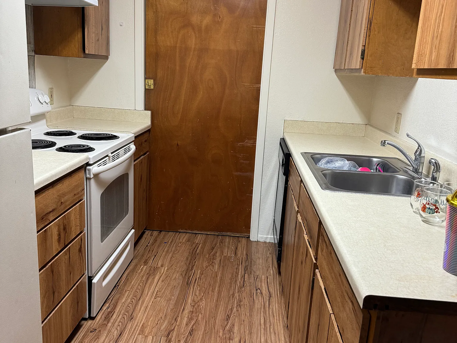 2 bed, 1000 sqft, $995 — Photo 4