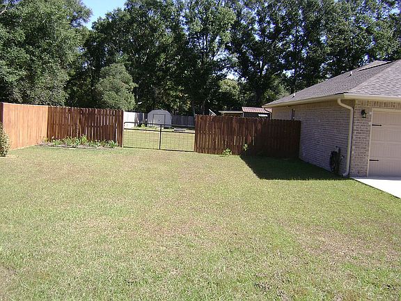 4th image of 4216 Reinsma Rd