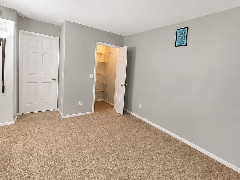 22247 Atlantic Pointe — Photo 8