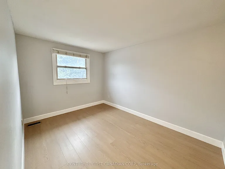 841 Jalna Blvd — Photo 15