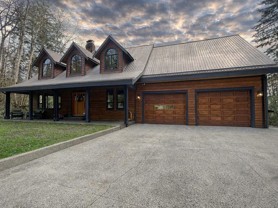 1st image of 32744 Richards Ave