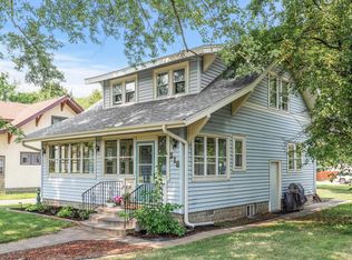 318 2nd Ave SW, Cambridge, MN 55008