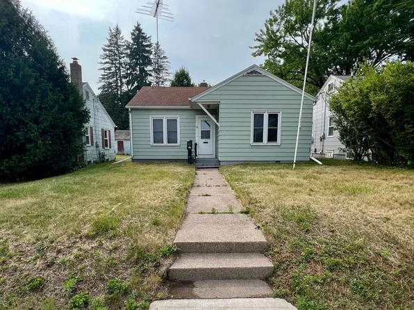 73 Robert St, Clintonville, WI 54929