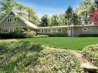 7 Bensin Dr, Melville, NY 11747
