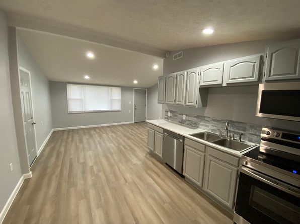 3606 Hampton Dr