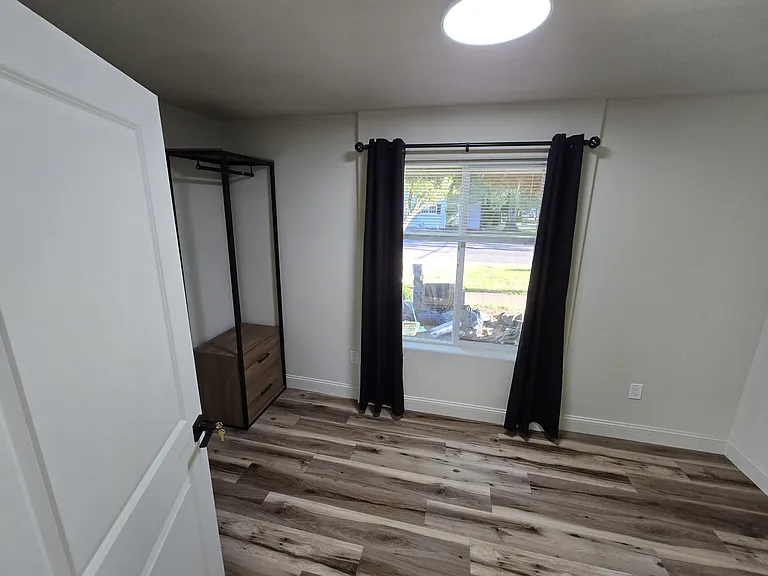 857 NW Tyler Ave #0 — Photo 16