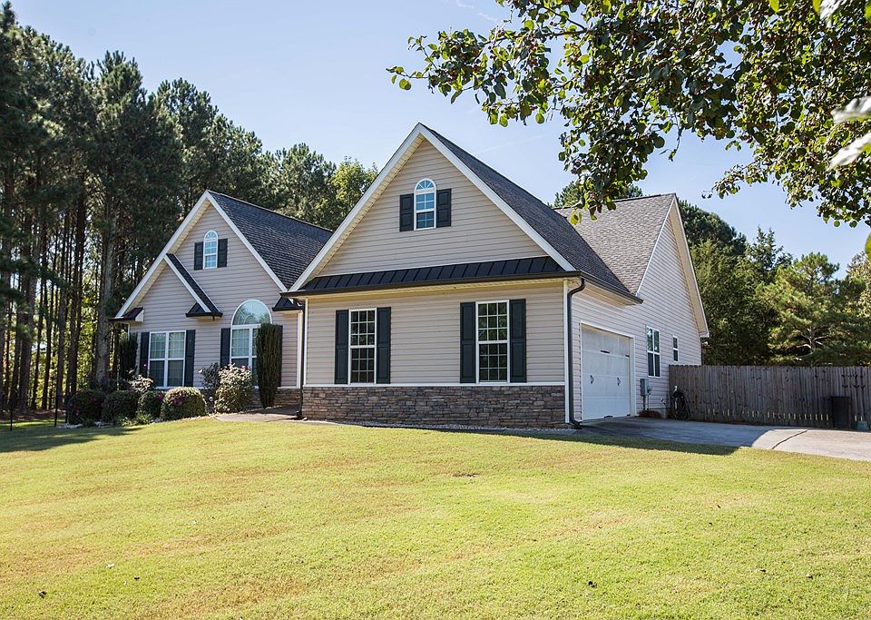 2nd image of 674 Mooyn Rd