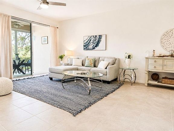 5th image of 8360 WINGATE DRIVE #811