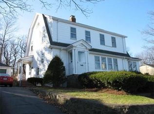 17 Maolis Rd, Nahant, MA 01908
