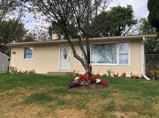 1434 Kings Rd, Carpentersville, IL 60110