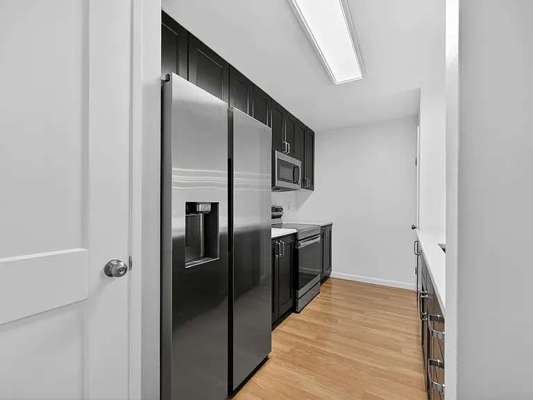2201 The Alameda #27 — Photo 11