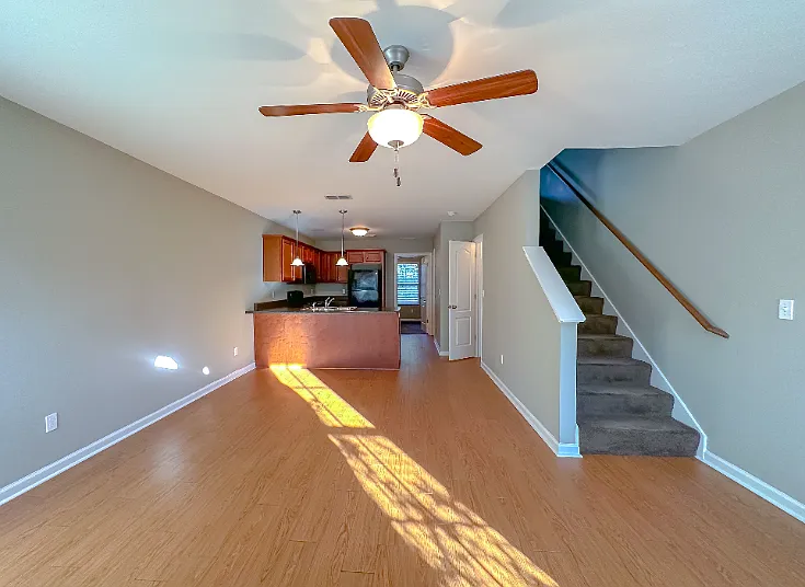 3Bed/3bath, Available — Photo 4