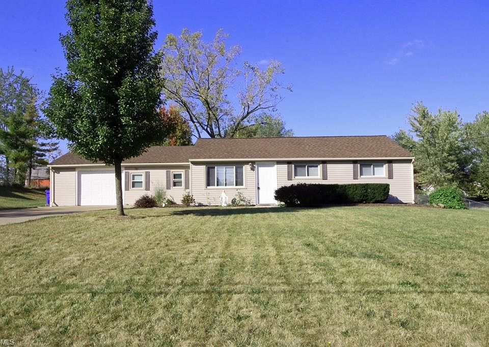 1st image of 859 Diane Ave