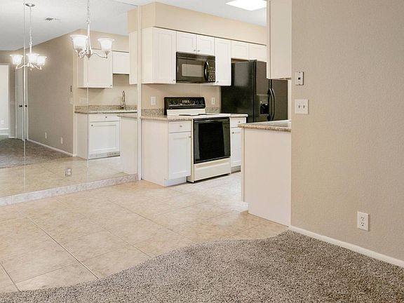 3rd image of 501 W Pontiac Dr APT 3