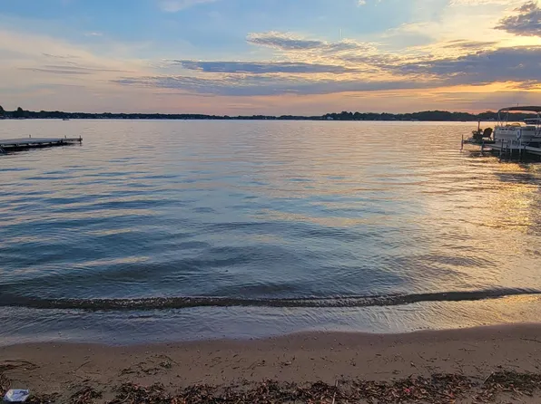 3393 Round Lake Hwy, Manitou Beach, MI 49253