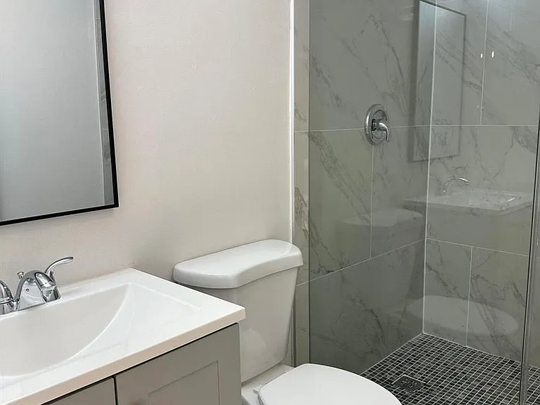 8074 Severn Dr — Photo 20