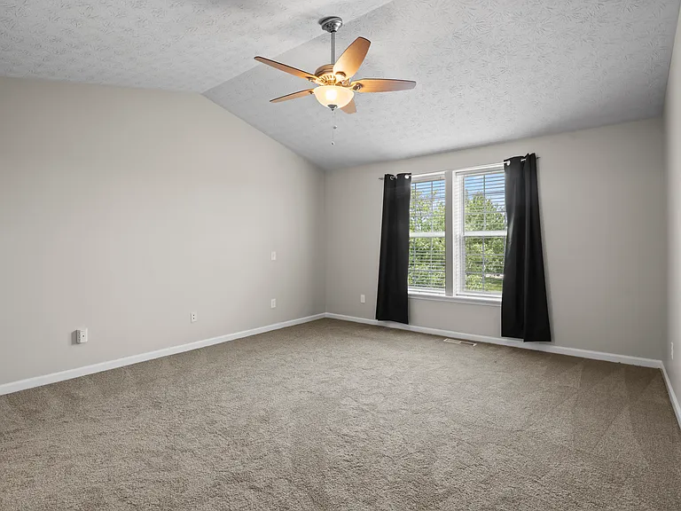 14047 Avalon Blvd — Photo 16