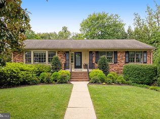 1542 Dahlia Ct, Mc Lean, VA 22101