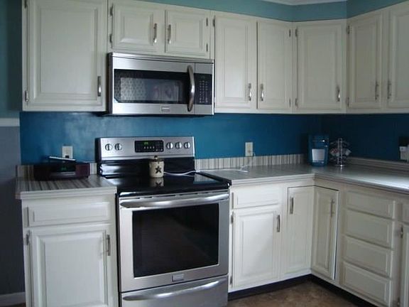 5th image of 621 East Ave