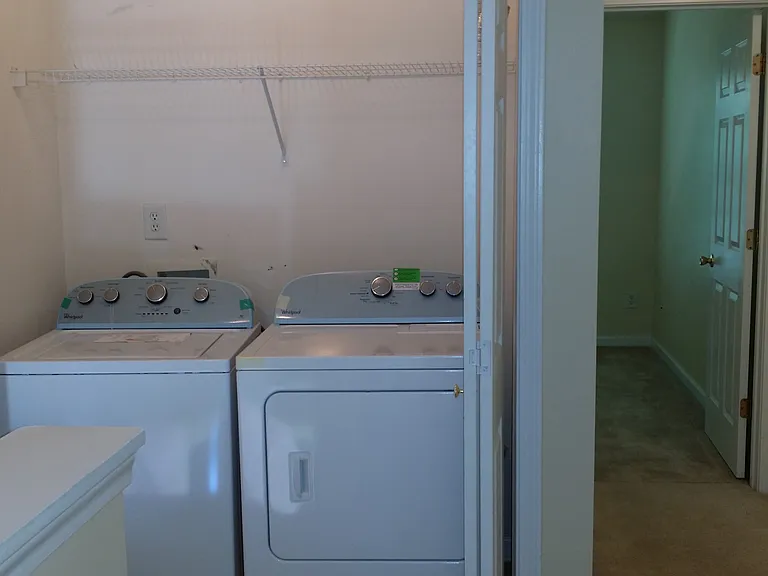 655 Kenridge Dr — Photo 20