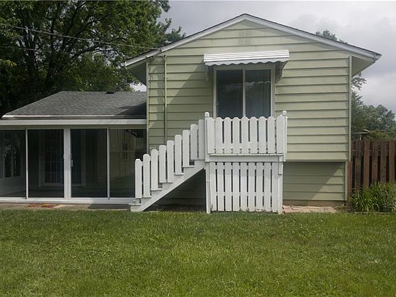 3rd image of 25053 Antler Dr