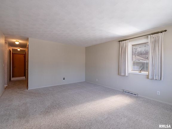 2nd image of 216 Schramm Dr