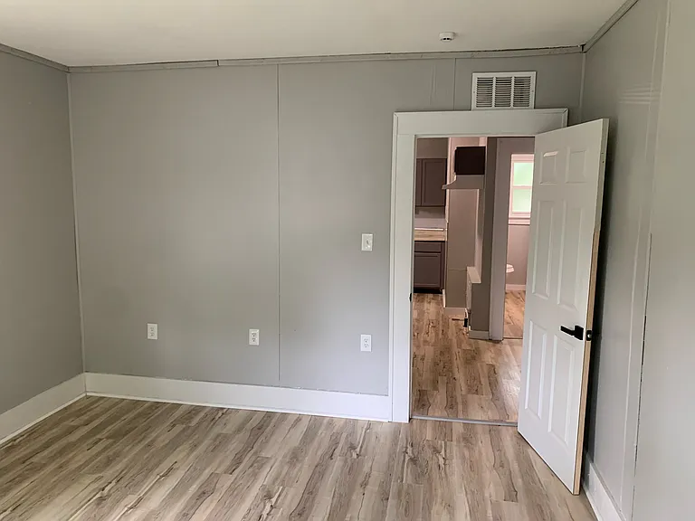45 Beacon Ave — Photo 6