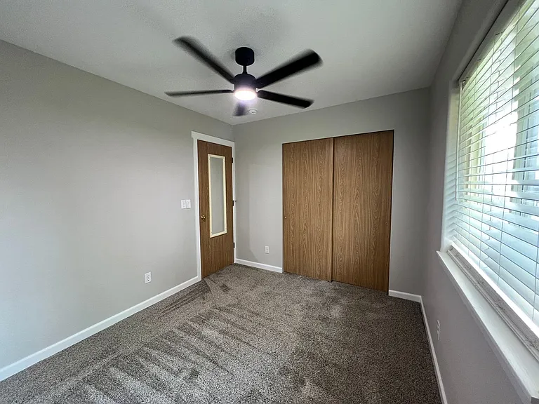 1351 Yost Cir NE — Photo 17
