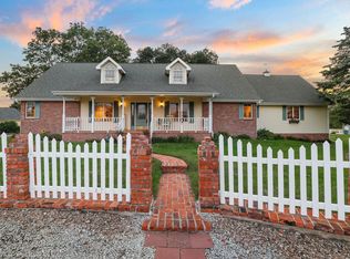 3100 S Southern Hills Dr, Hastings, NE 68901