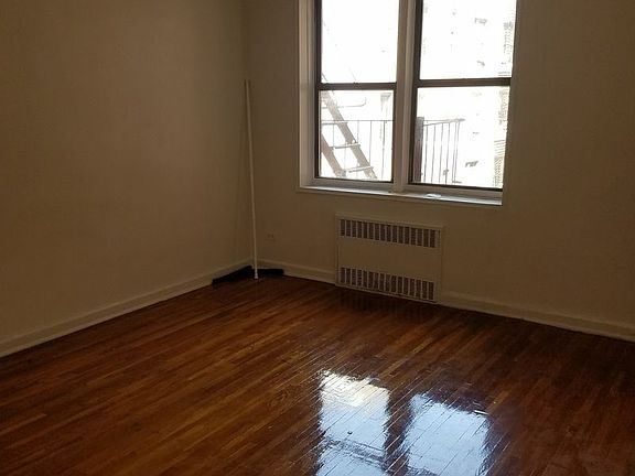 3rd image of 20 Saint Pauls Ct #6F