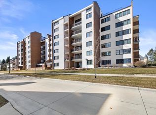111 11th St #2, Racine, WI 53403
