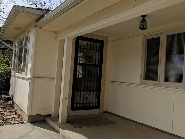 3085 S Birch St — Photo 4