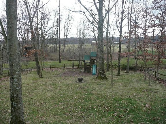 2nd image of 163 Thornapple Trl