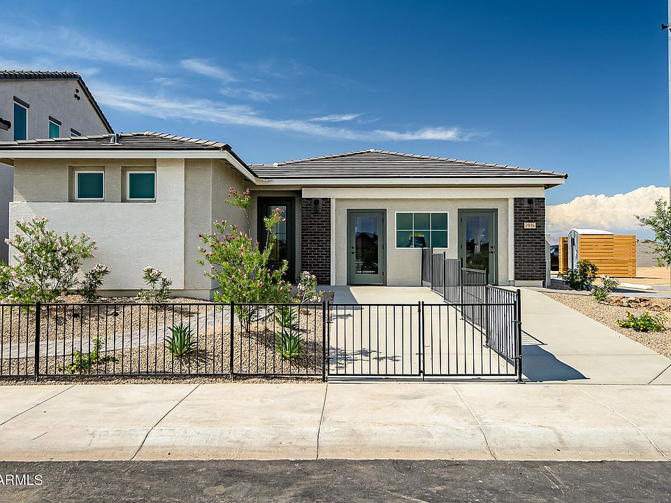 1st image of 2916 E VILLA Avenue