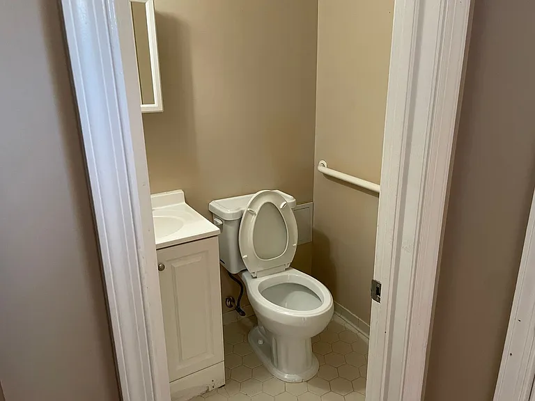 925 Sir Wilfred Cir — Photo 14