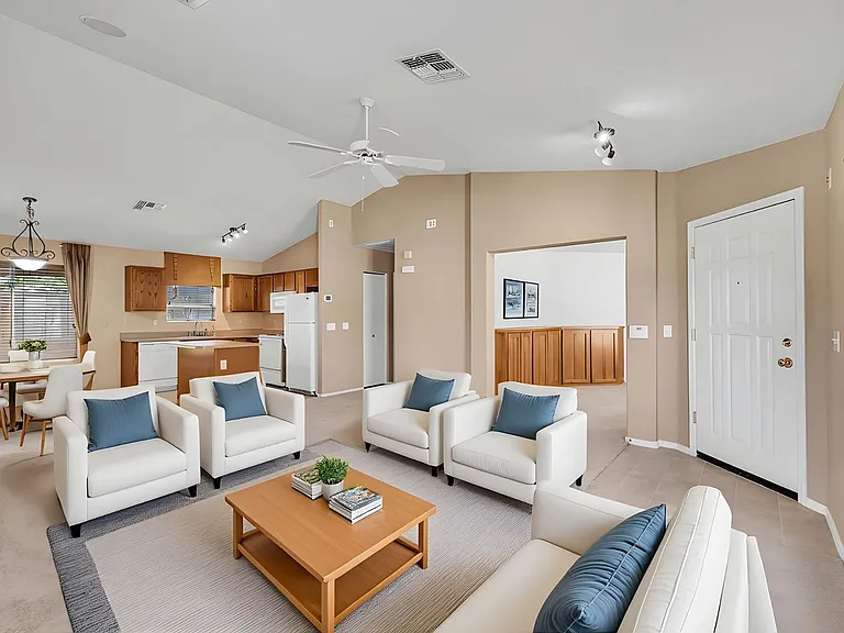 42780 W Sunland Dr — Photo 5