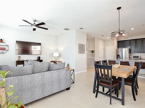 5th image of 2206 Garden Belle Dr