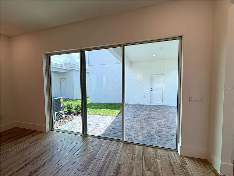 12438 Clear Sapphire Dr — Photo 16