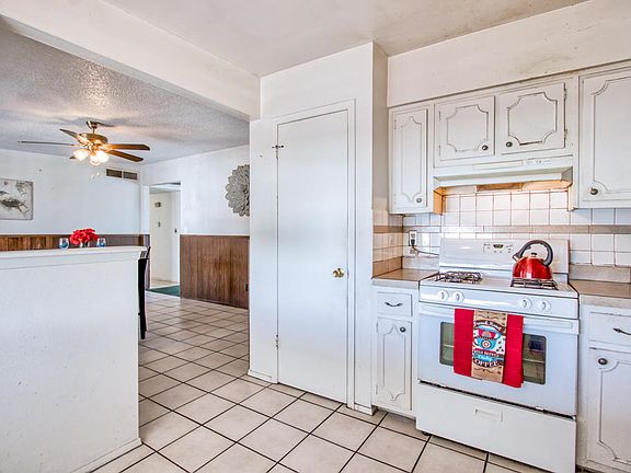 5th image of 8174 Staghorn Dr