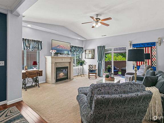 3rd image of 3759 Simmons Heights Lane SW