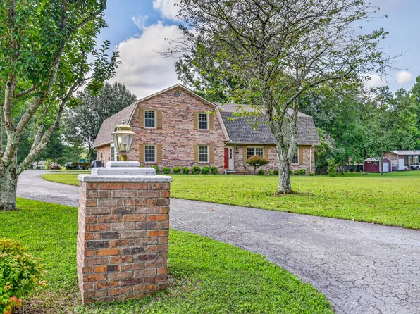241 Camille St, Manchester, TN 37355