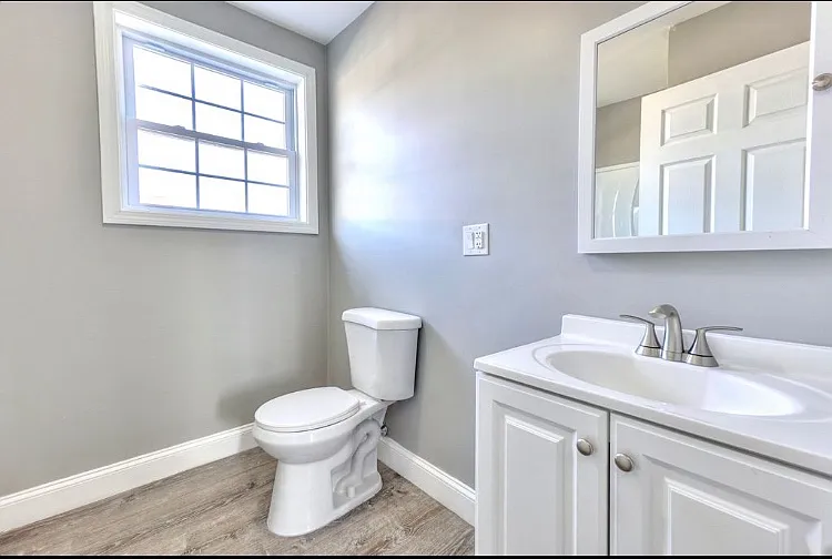 3 bed, 1200 sqft, $2,500 — Photo 2